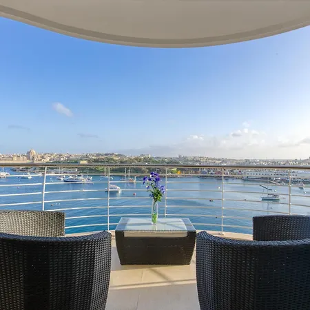 Seaview Luxury 3br In Apartman