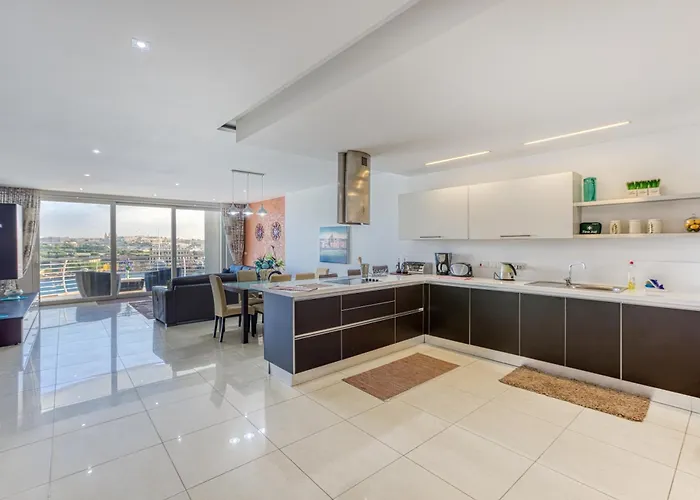 Seaview Luxury 3br In Апартаменты Слима