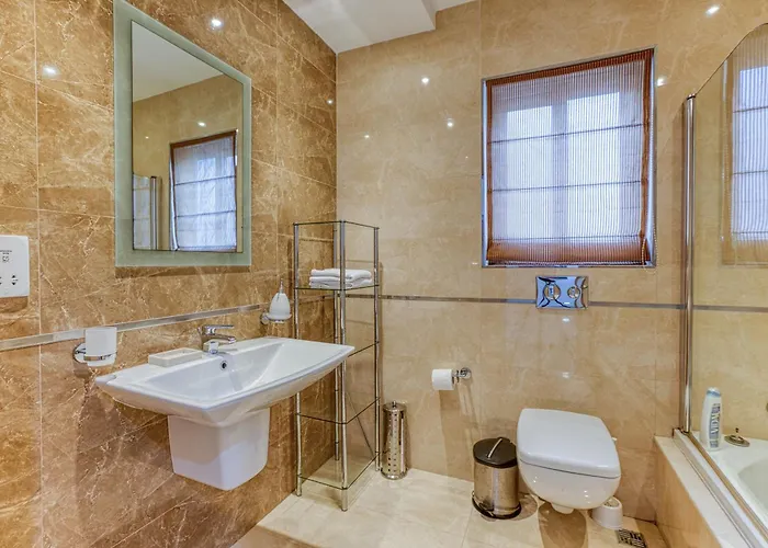 Апартаменты Seaview Luxury 3br In *