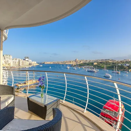 Seaview Luxury 3br In Apartment Sliema