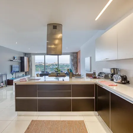 Apartment Seaview Luxury 3br In Sliema
