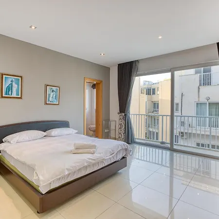 Apartment Seaview Luxury 3br In Sliema